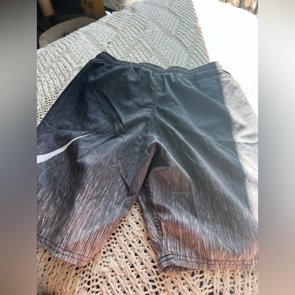 nike swim trunks - Picture 2 of 3